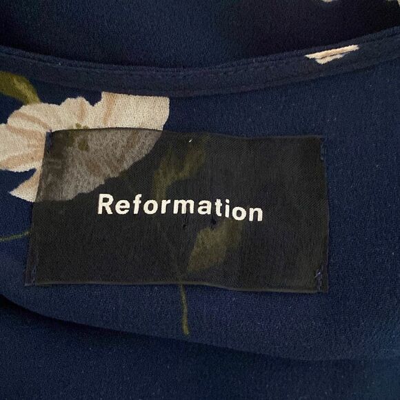 Reformation Bonnie Dress in Size Small Petite in Opaline Floral - Picture 12 of 16